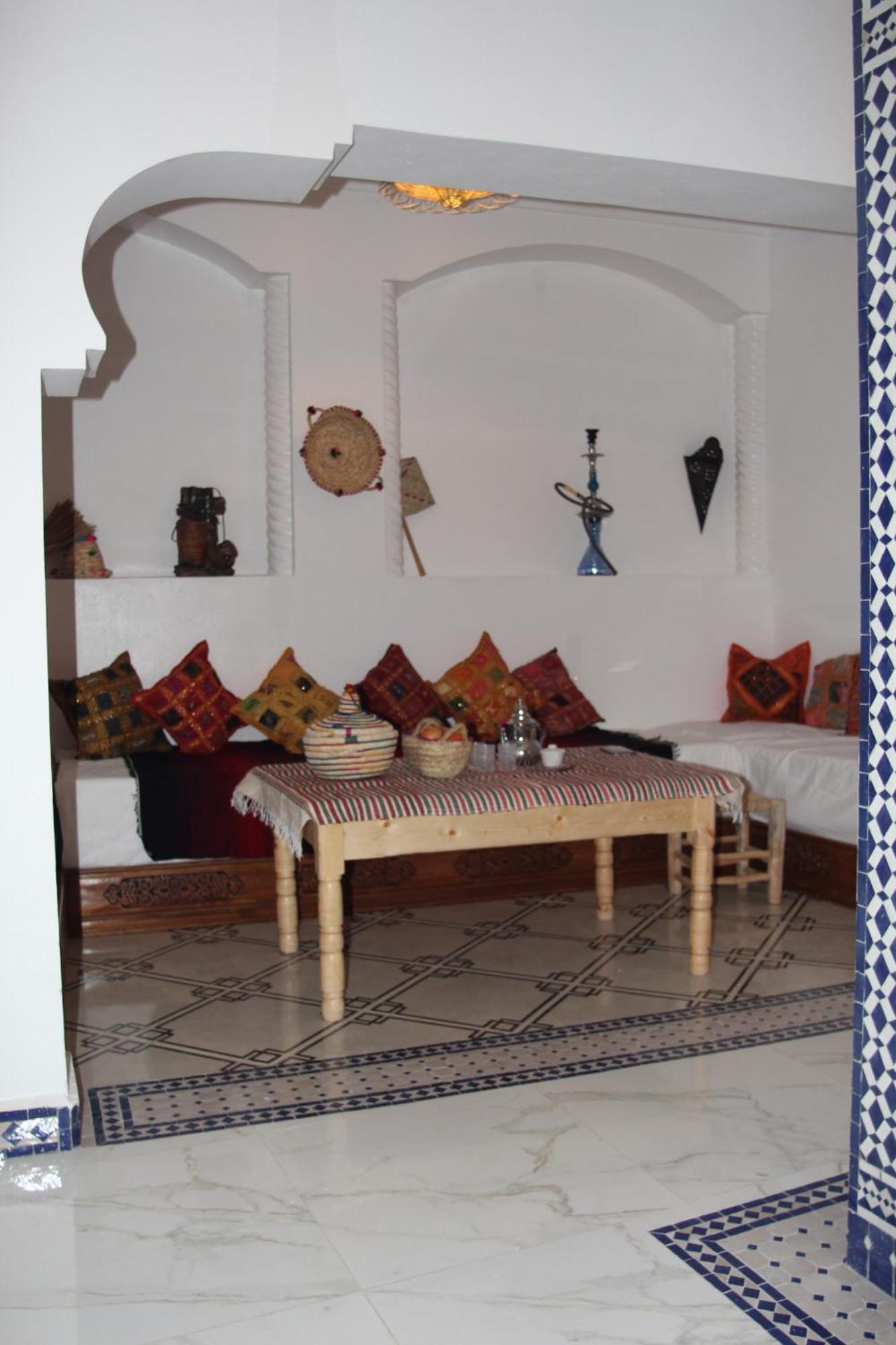 Hotel Dar El Hayet Tangeri Esterno foto
